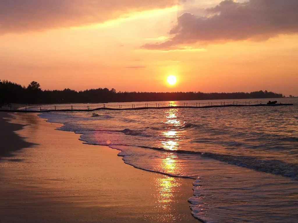 Ao Thong beach Bungalows Bang Sak Thailand