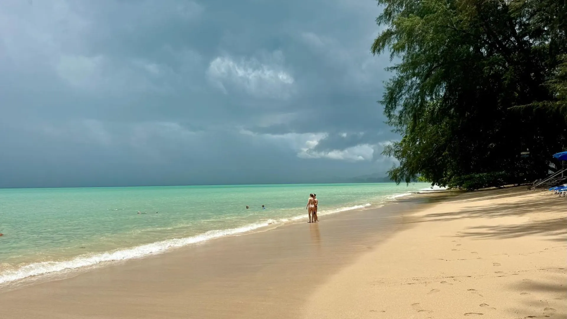 Ao Thong Beach Resort Bang Sak