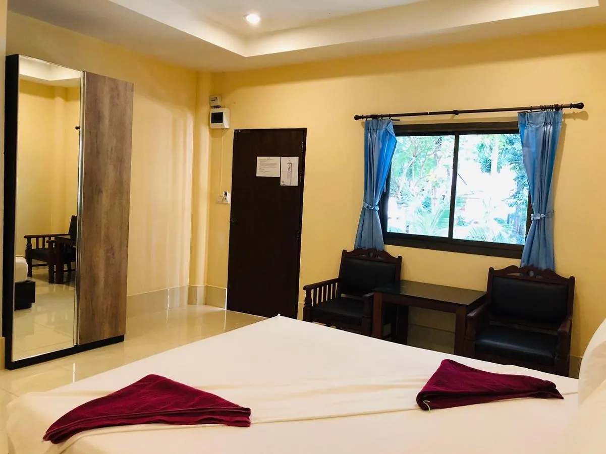 Ao Thong Beach Resort Bang Sak